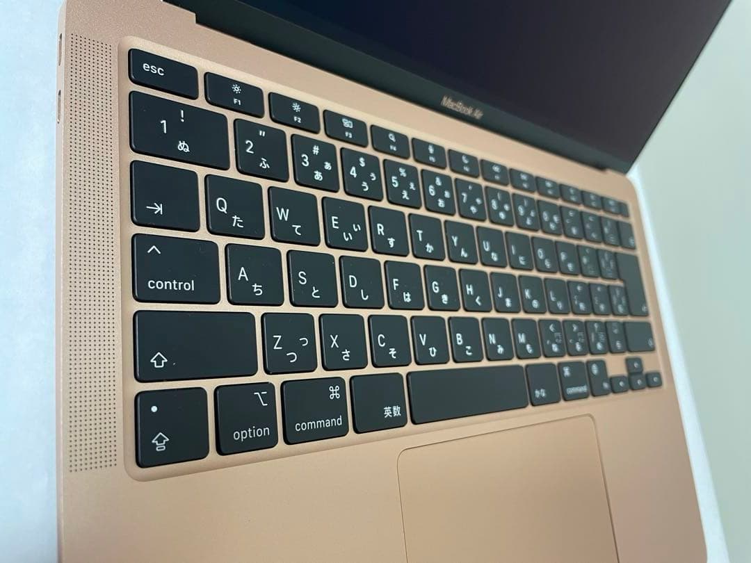 MacBook Air M1 13.3インチ　256GB