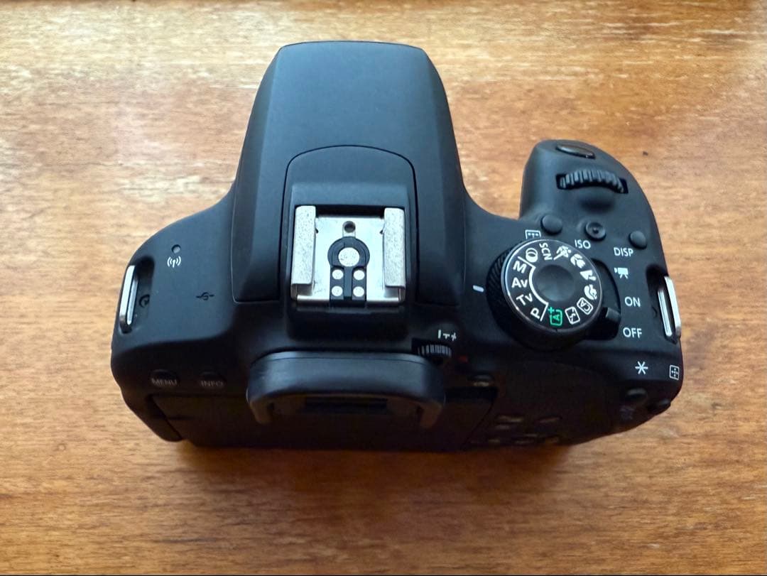 Canon EOS Kiss X9i ダブルズームキット +SDカード付