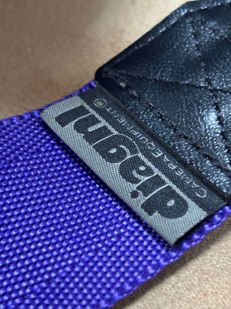 Nikon F3 P報道用カメラ、予備モードラ付き