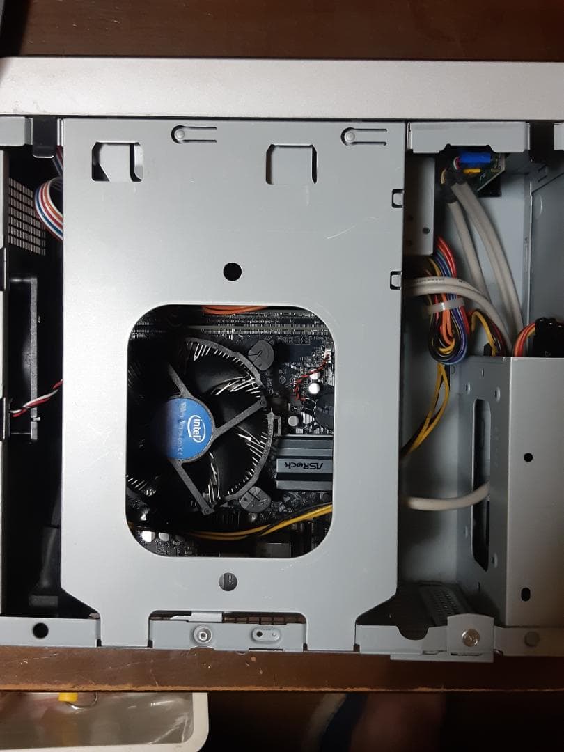 自作PC　MINI-ITX・i3 8100・8GB・SSD128GB・Win11