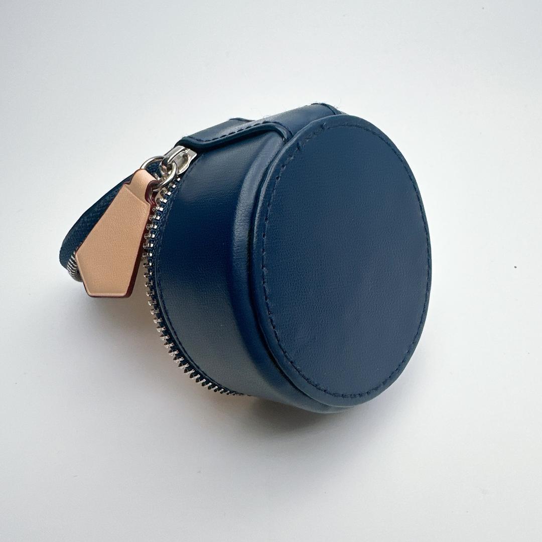 新品未使用お値下げ！ルイヴィトン イヤホンケース SK-02607