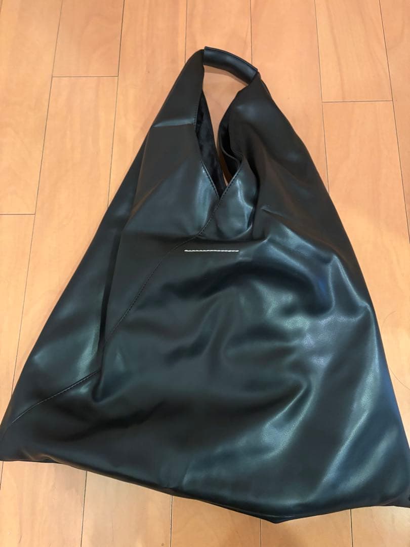 MM6 メゾンマルジェラ 黒 フェイクレザー バッグ