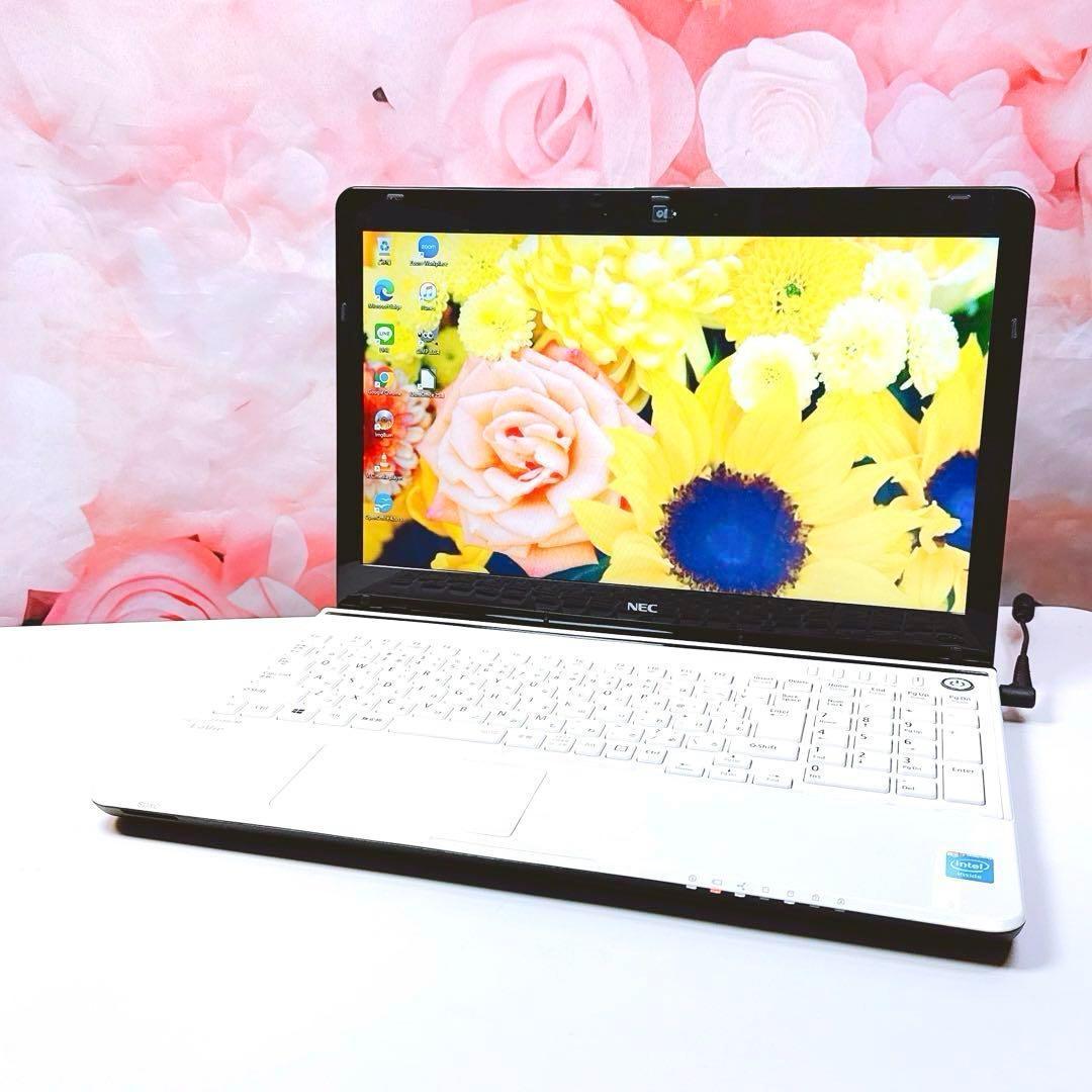 新品爆速SSD✨すぐ使えるノートパソコン✨Windows11カメラ付き✨薄型✨