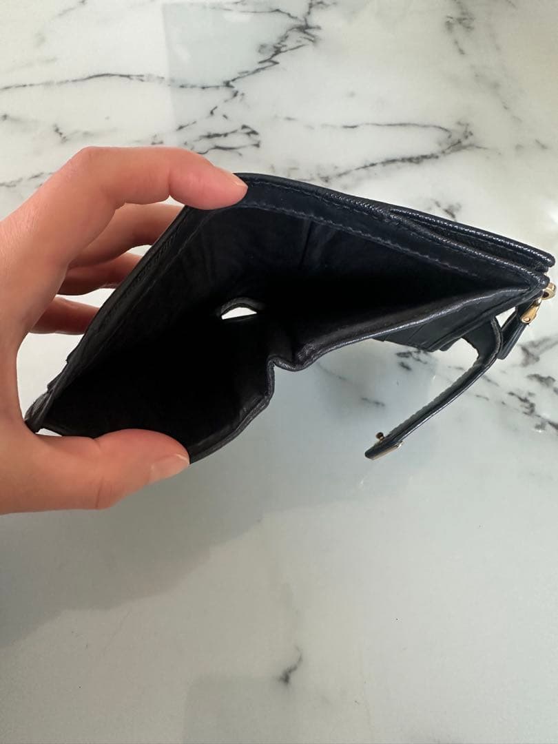 PRADA ブラック 二つ折り財布