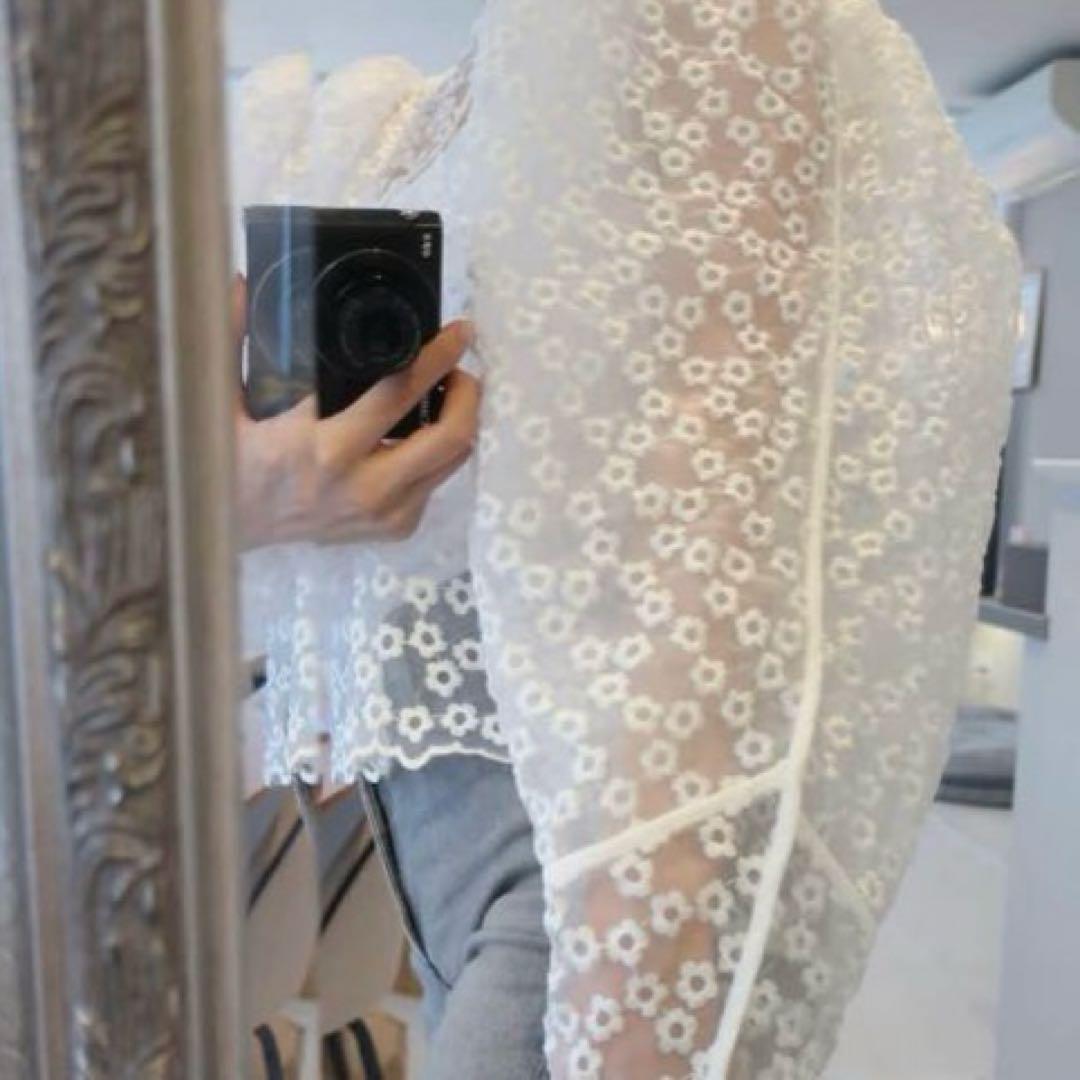 トップス Bibiy. DALLIAFLOWERTOP