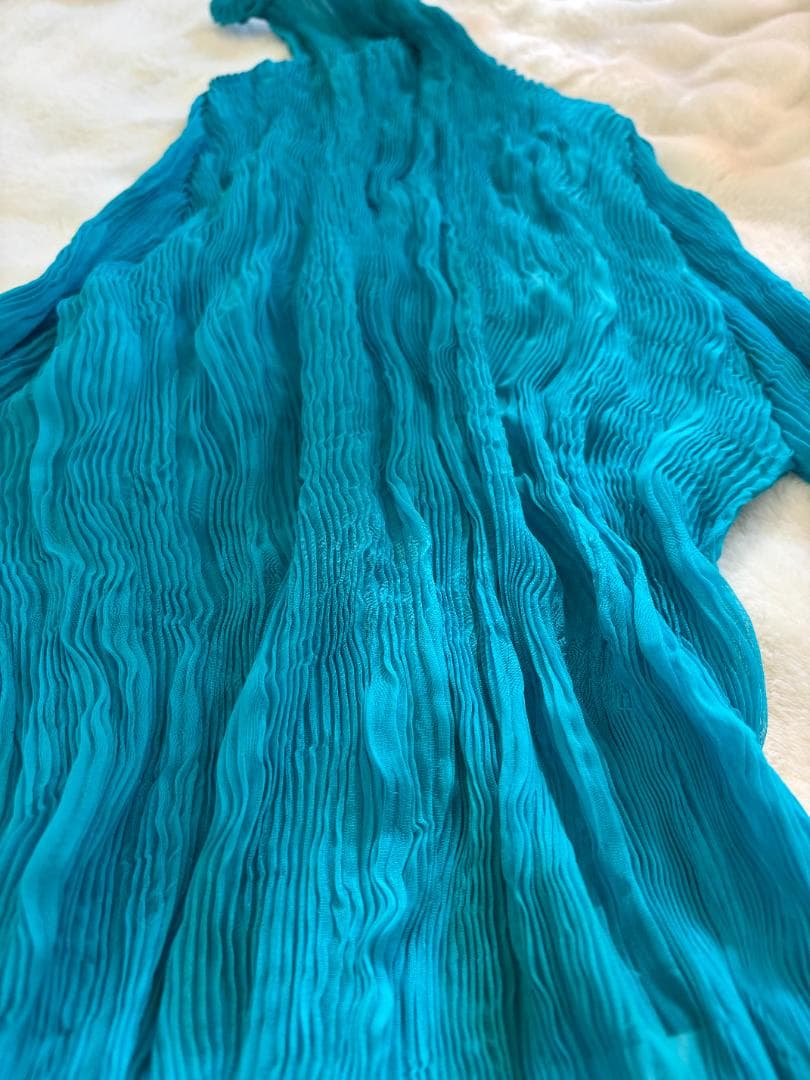 [希少] ISSEY MIYAKE しわプリーツ ライトブルートップス