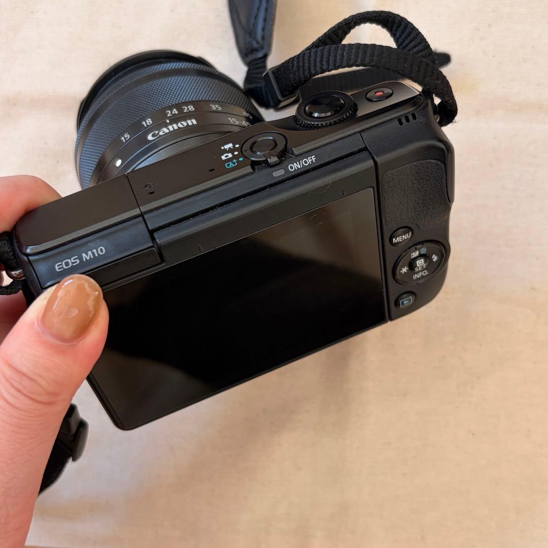 Canon EOS M10 ミラーレスカメラ