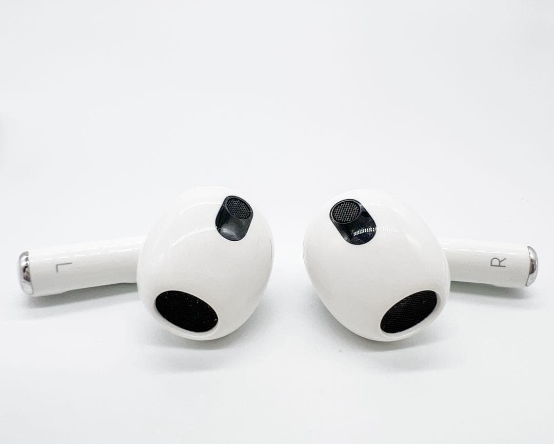 【美品・箱付】AirPods 第3世代 MME73J/A クリーニング済・送料込