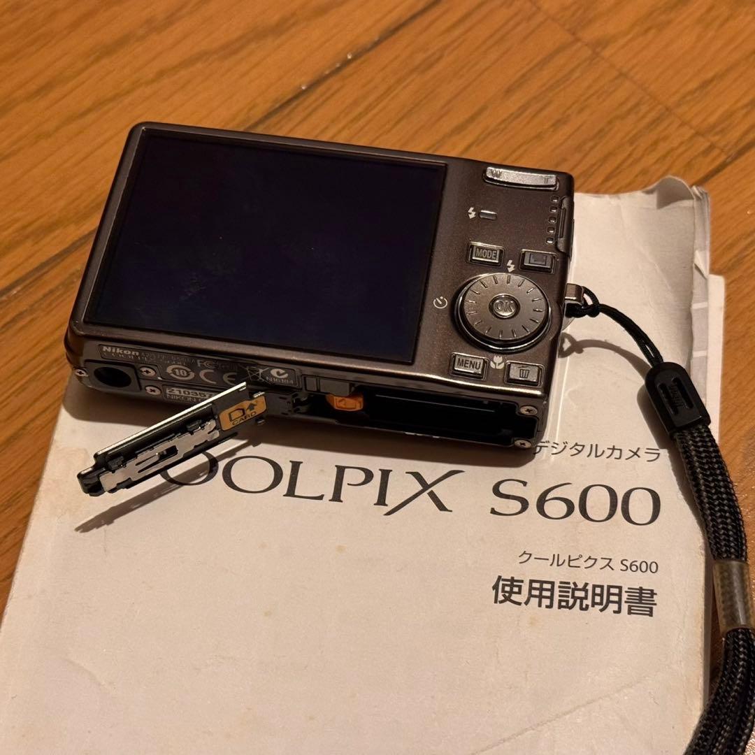Nikon COOLPIX S600 本体 バッテリー充電器