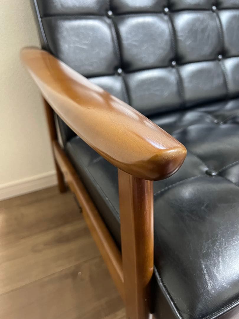 カリモク60　Kチェアー　2シーター　スタンダードブラック