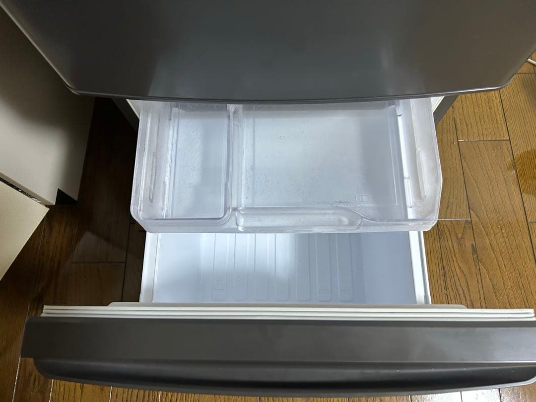 冷蔵庫　三菱　MRP15FH 2020製　濃グレー色