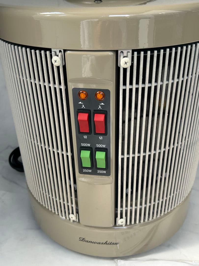 未使用 談話室 1000W 遠赤外線パネルヒーター DAN1000-R16