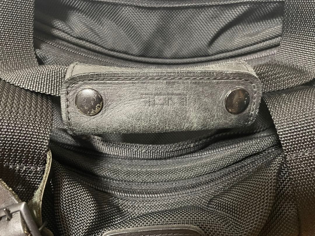 TUMI ガーメントバッグ ブラック　2677D3