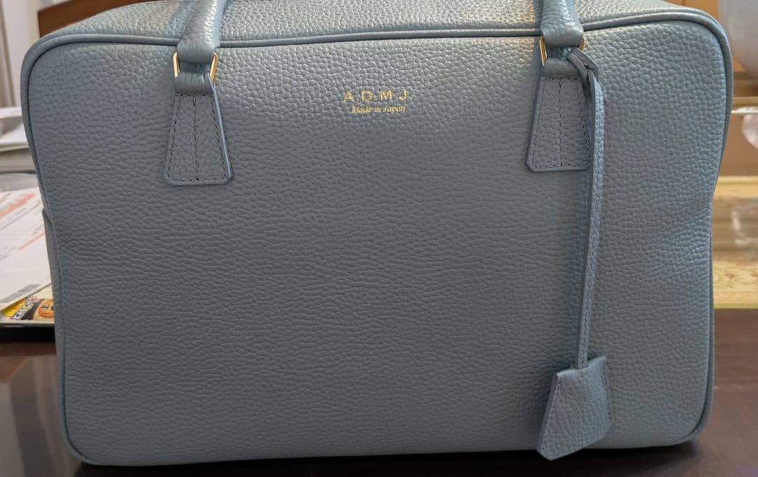 ADMJ ボストンバッグ　A4サイズの書類が入る