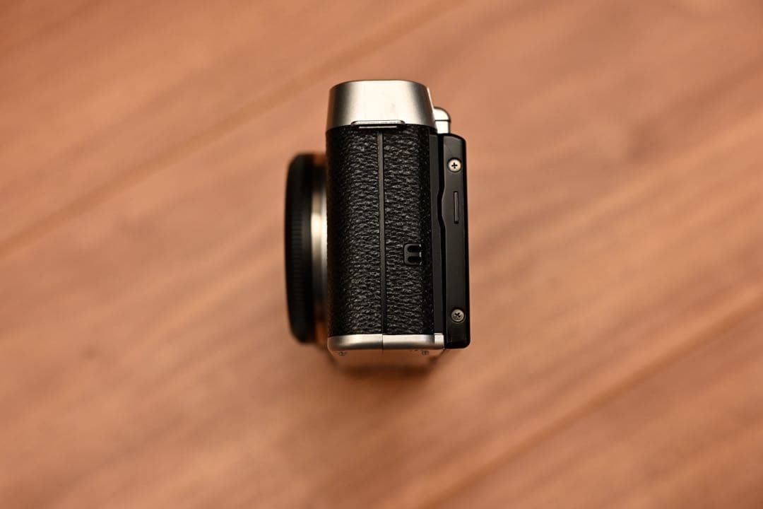 FUJIFILM X-M1 ダブルレンズキット シルバー