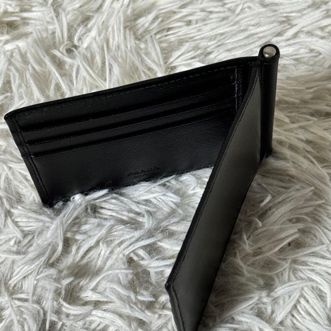 美品✨PRADA プラダ　マネークリップ 2MN077 サフィアーノ　メタルロゴ