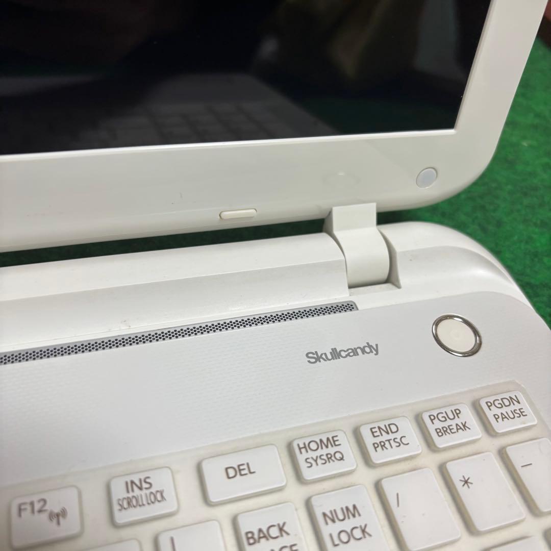 東芝　ノートパソコン dynabook T75