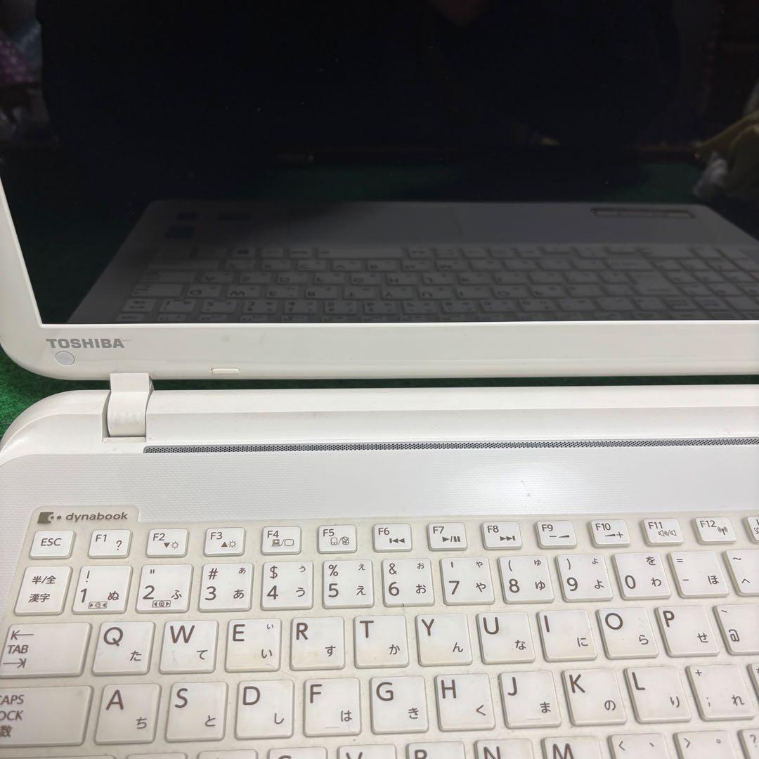 東芝　ノートパソコン dynabook T75