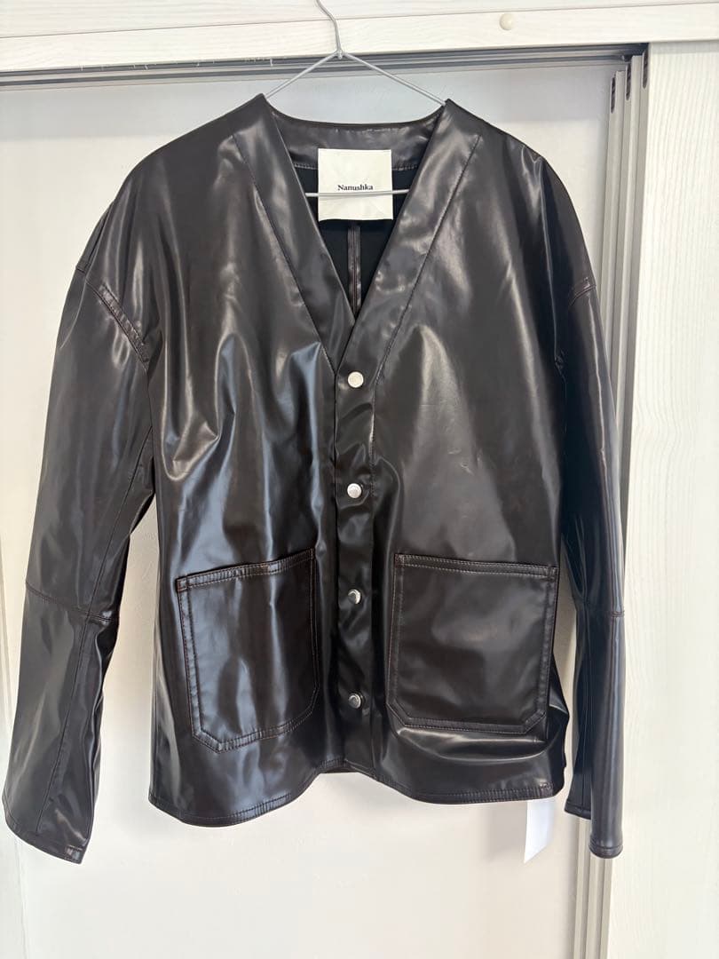 滝沢眞規子着用　ナヌーシュカ　nanushka アウター