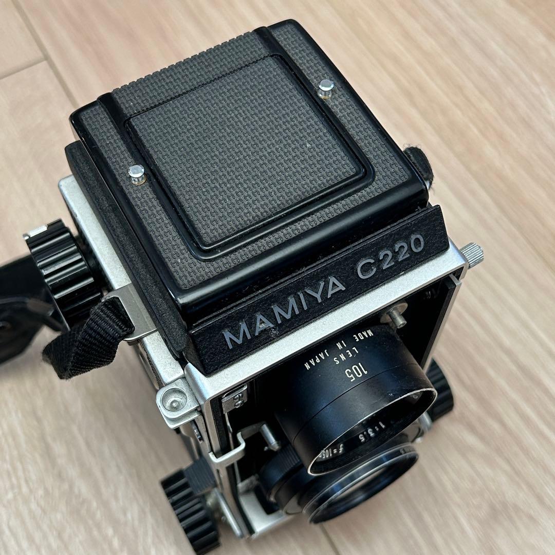 マミヤ　正方形　フィルムカメラ　レンズ付き