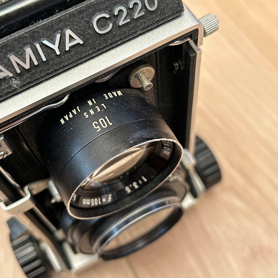 マミヤ　正方形　フィルムカメラ　レンズ付き