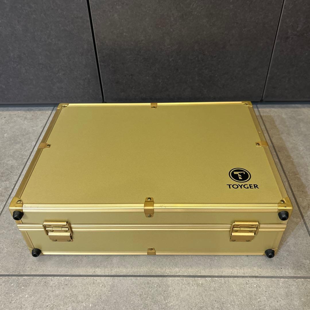 トイガー TOYGER CEO Storage アタッシュケース ゴールド