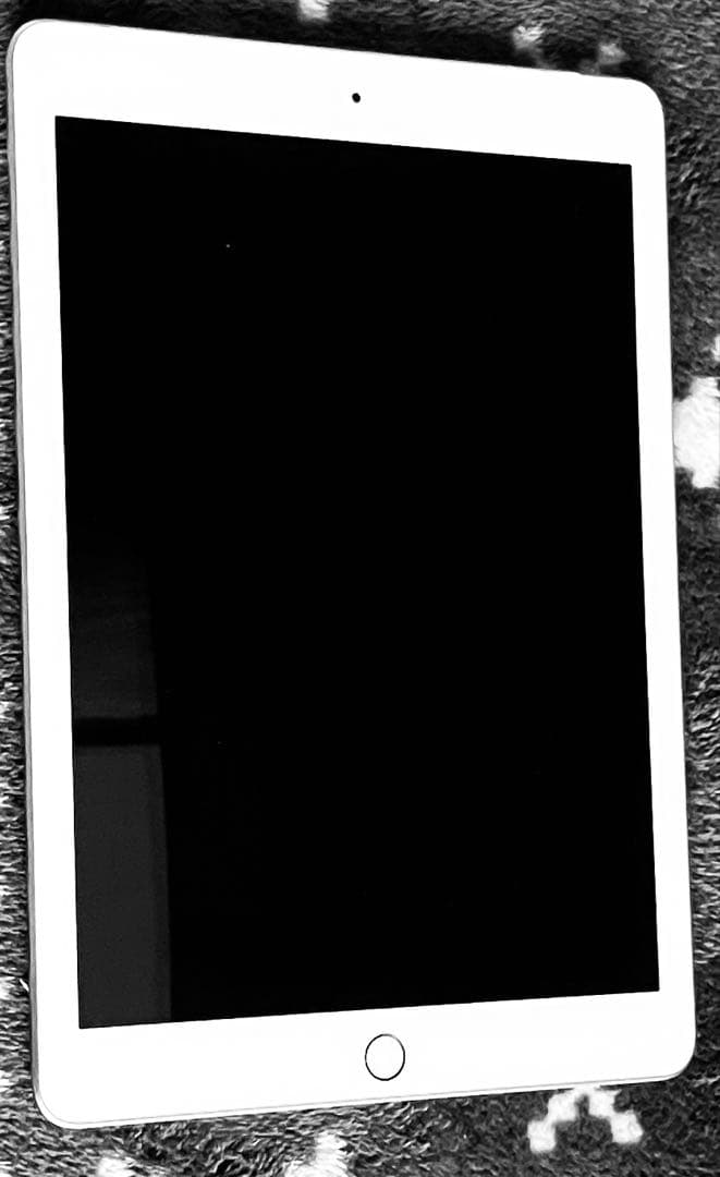 Apple iPad (第5世代) 128GB ゴールド