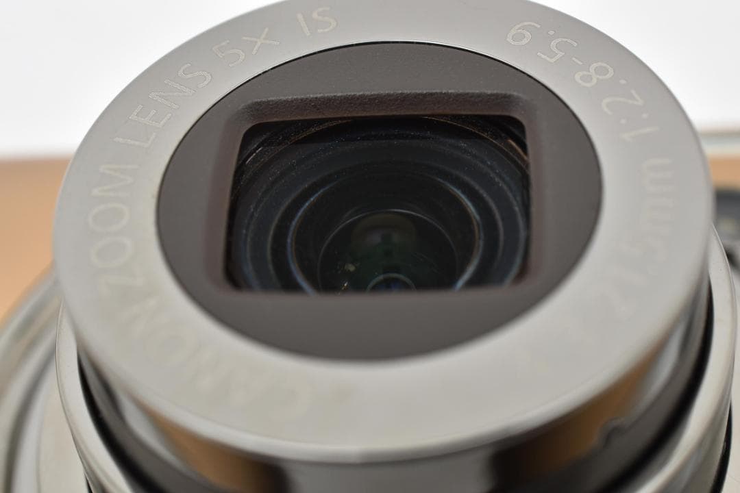 【ほぼ新品 ケース付き】 Canon IXY DIGITAL 930 IS