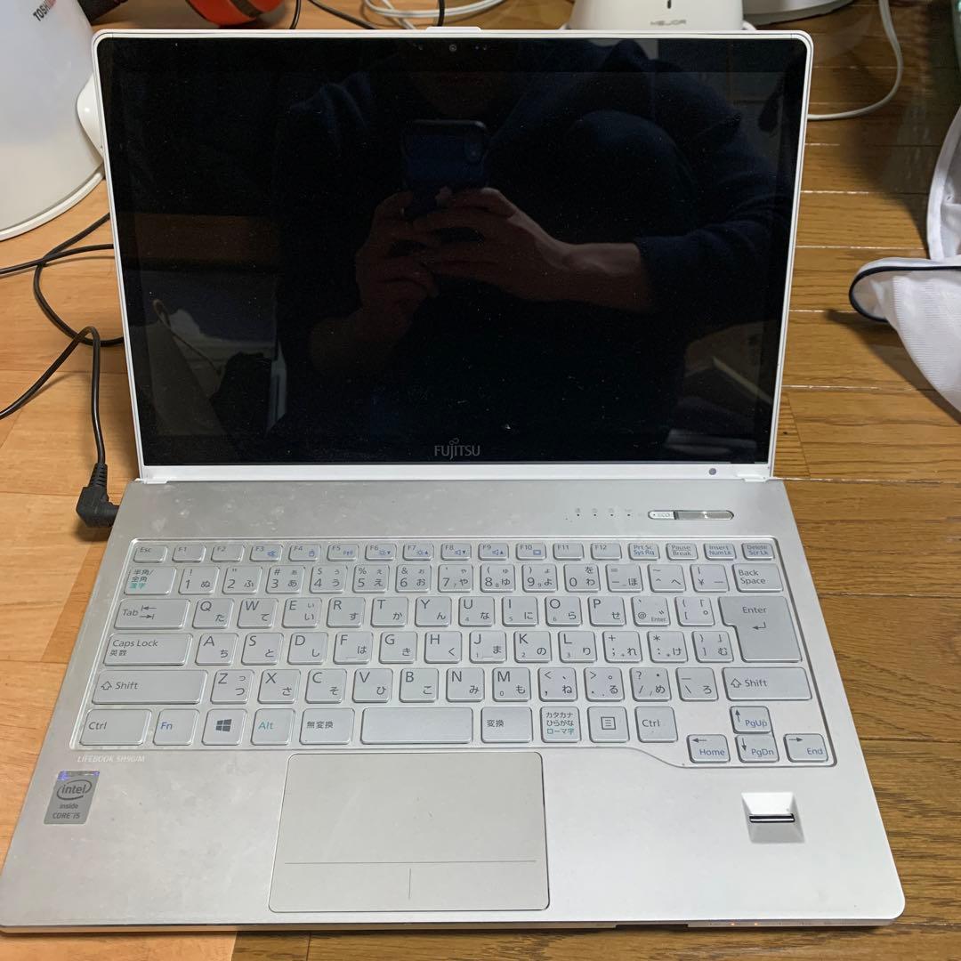 富士通Windows8充電器付属