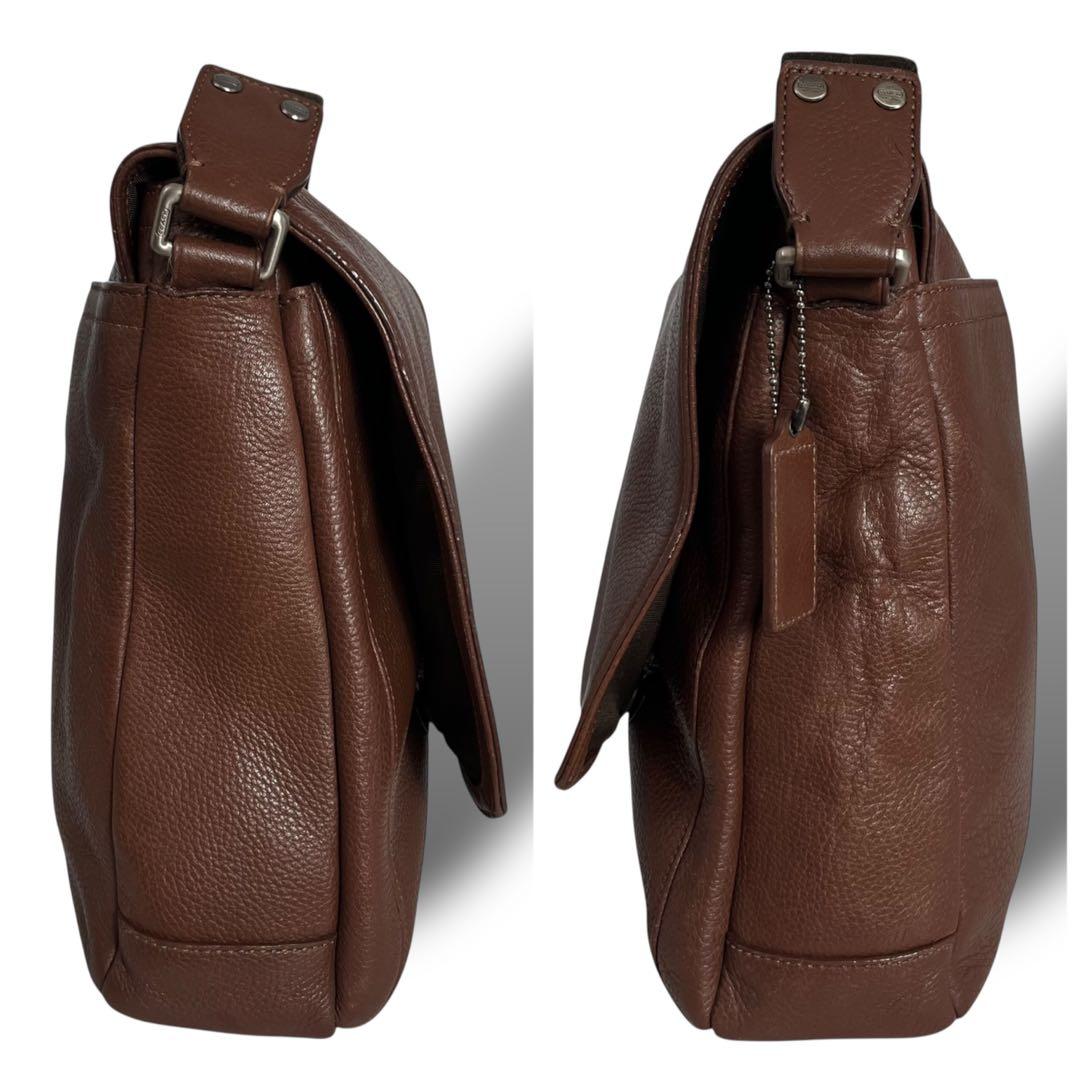 美品 COACH コーチ☆シボ革 ロゴ型押しショルダーバッグ レザー ブラウン