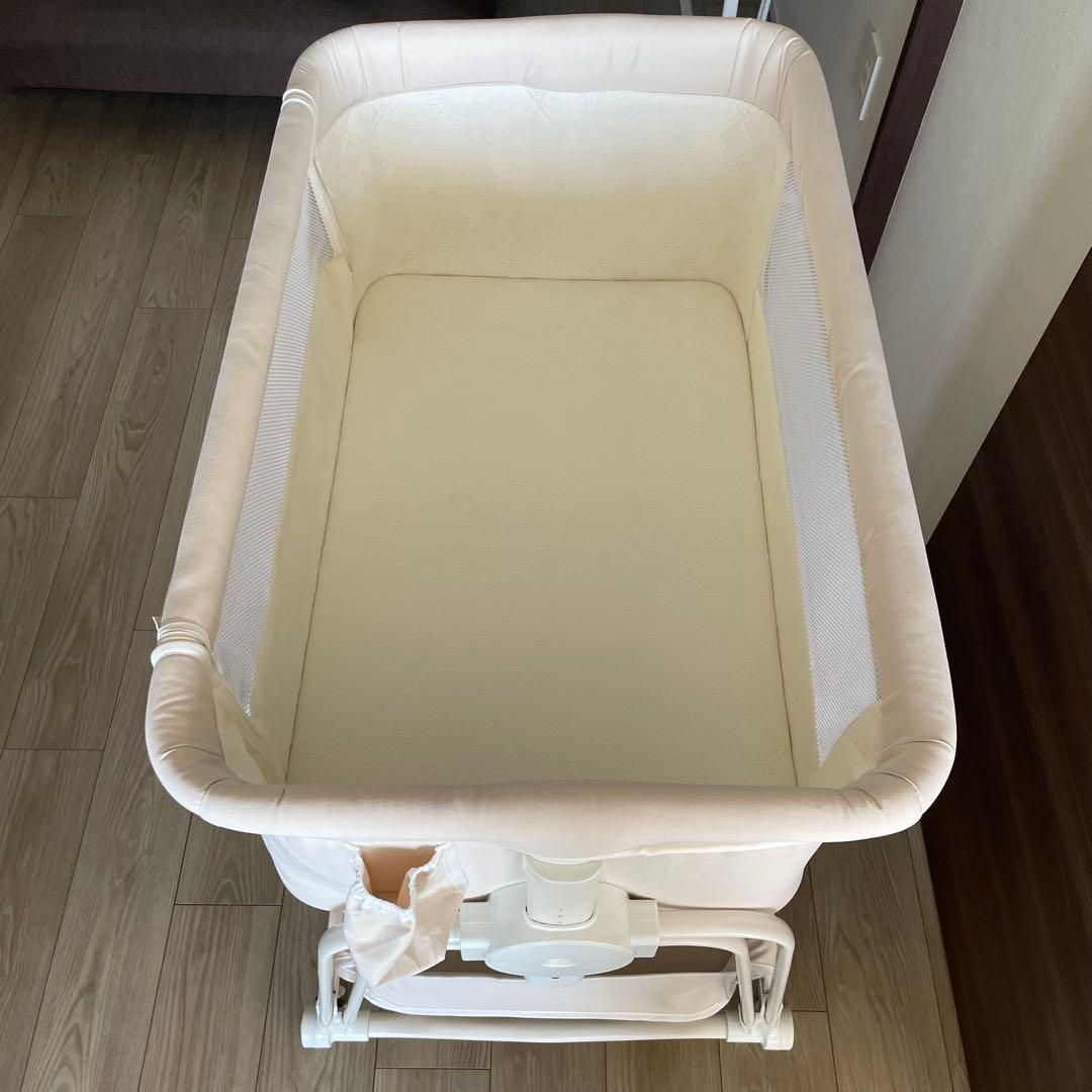 折り畳み ベビーベッド　ホワイト