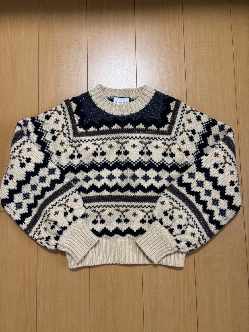 seventen by miho kawahitoチェリージャガードニット