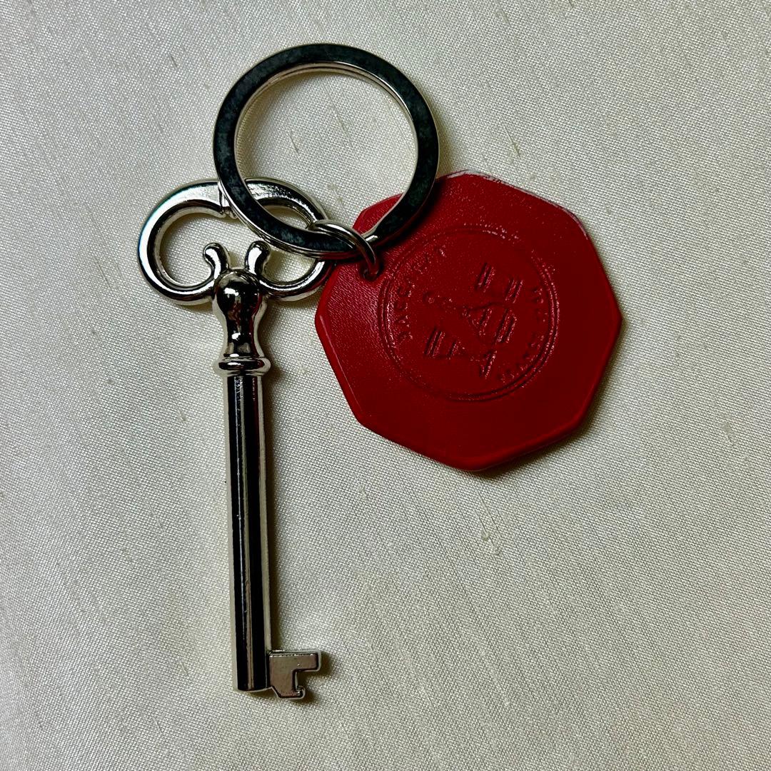 キーホルダー　ニューヨーク　おしゃれ　プレゼント　レア　バカラ　ゴージャス　カギ