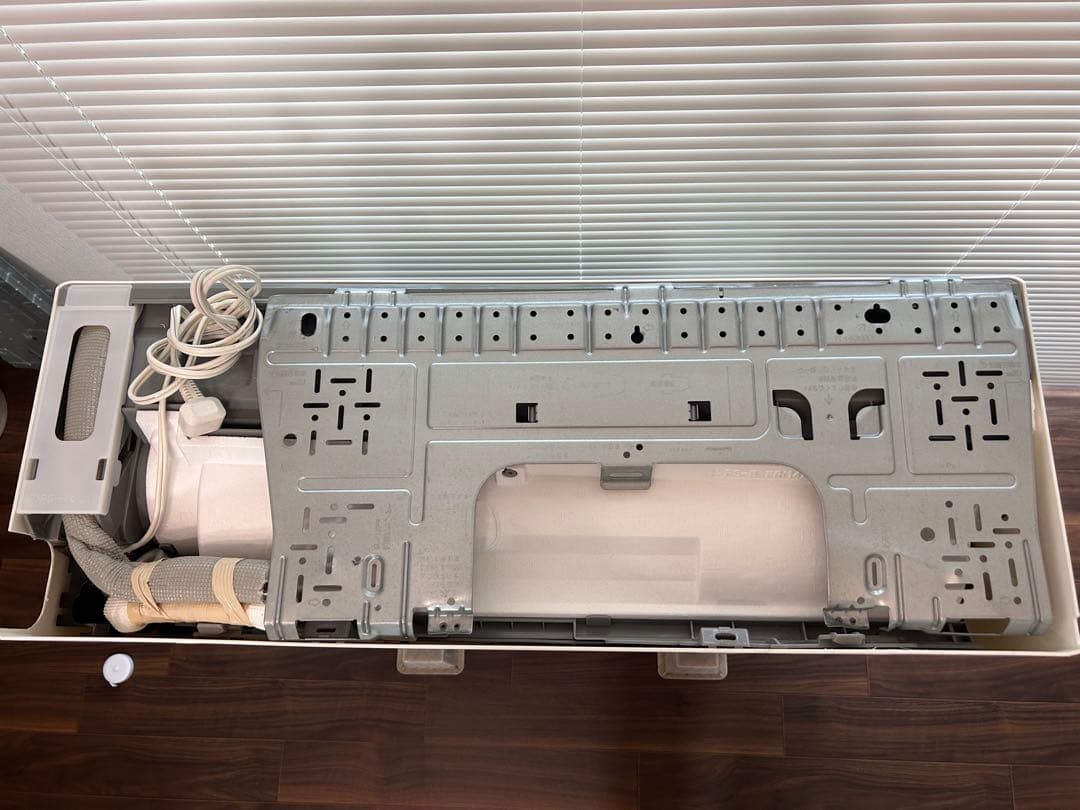 DAIKIN 8畳用エアコン本体 ホワイト 2023年製