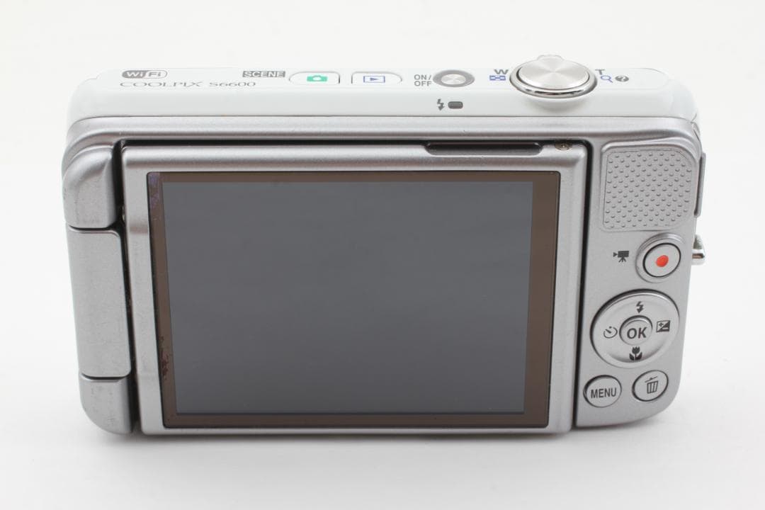 【美品】 Nikon COOLPIX S6600 ホワイト デジタルカメラ