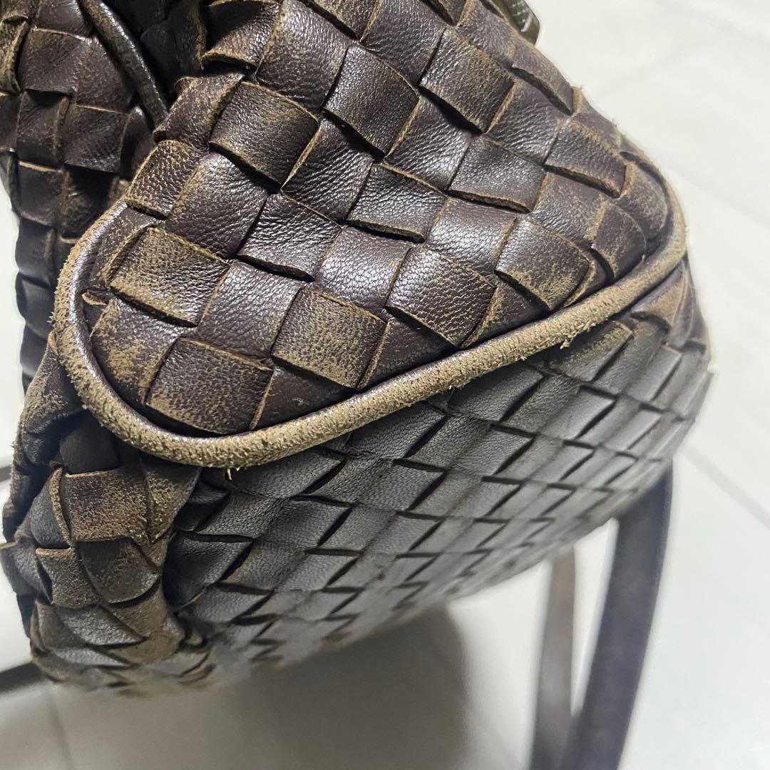 BOTTEGA VENETA イントレチャート ショルダーバッグ レザー