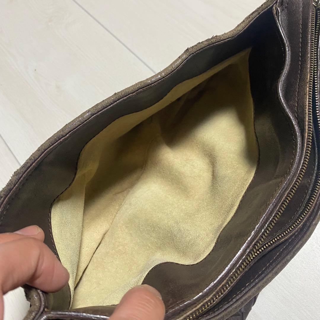 BOTTEGA VENETA イントレチャート ショルダーバッグ レザー