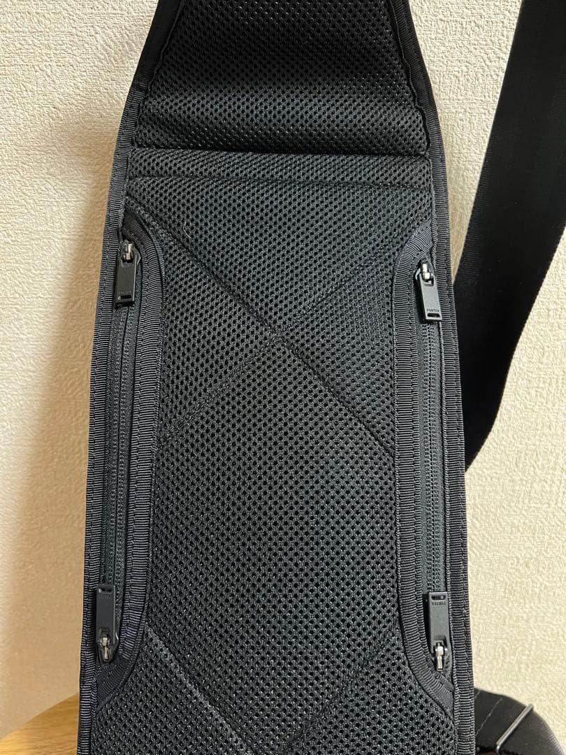 [美品]PORTER ワンショルダースリングバッグボディバックヒート