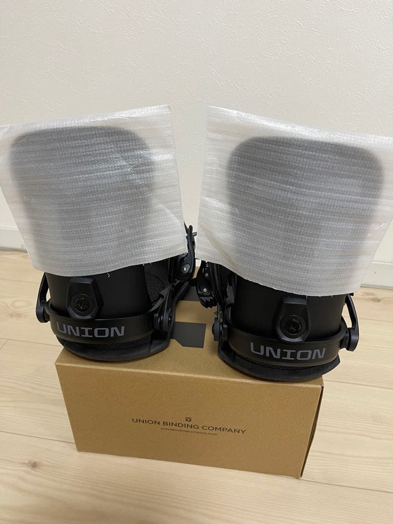 【極美品】 UNION ユニオンバインディング　ストラータMサイズ　ブラック