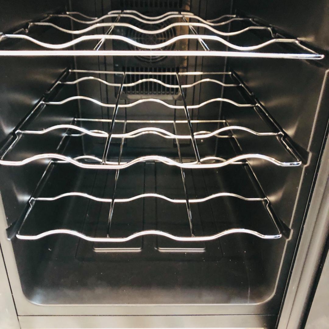 アイリスオーヤマ ワインセラー 18本収納 47L PWC-502P-B