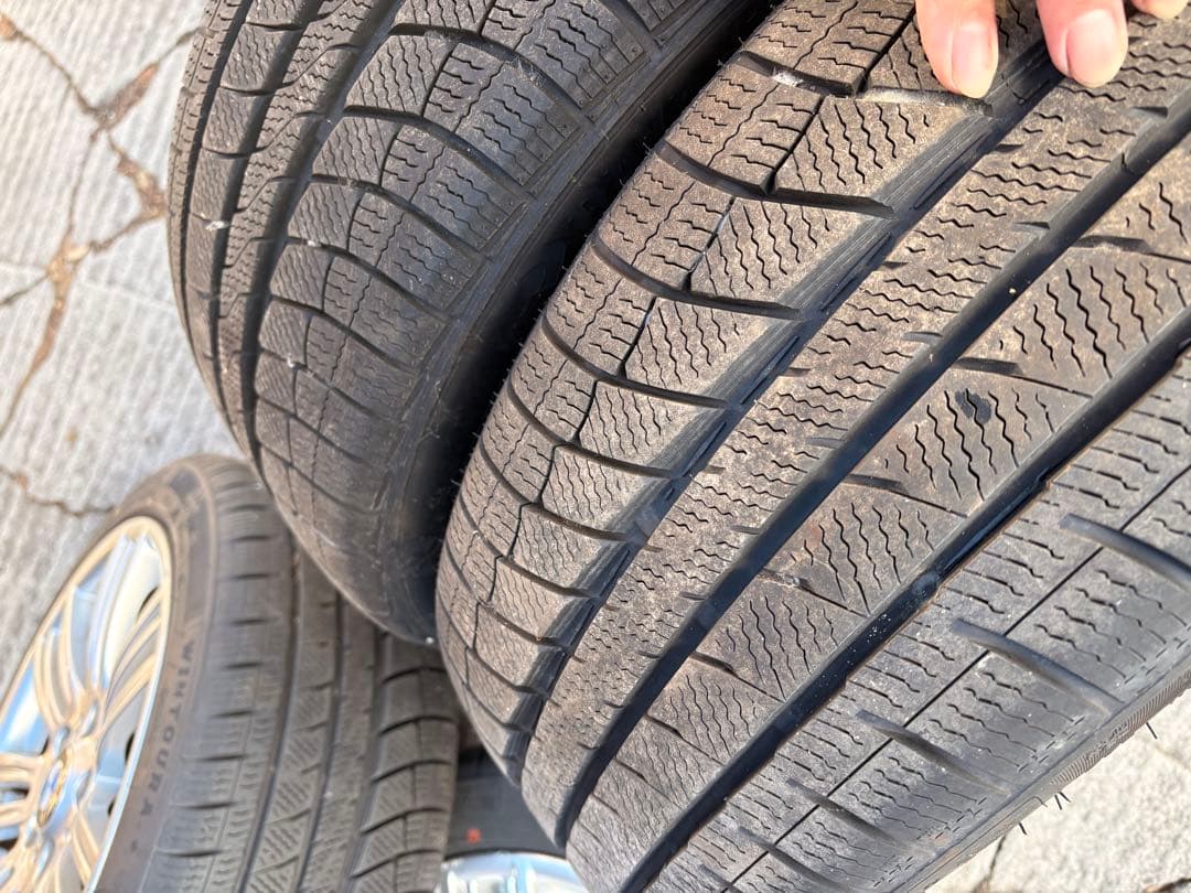  1シリーズ 純正ホイール　スタッドレス付4本セット　F20