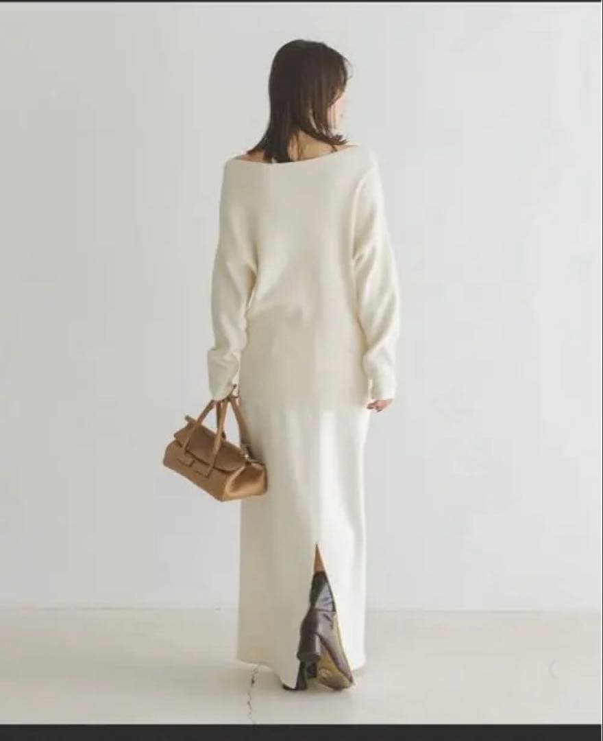 noble フロントジップボートネックニット