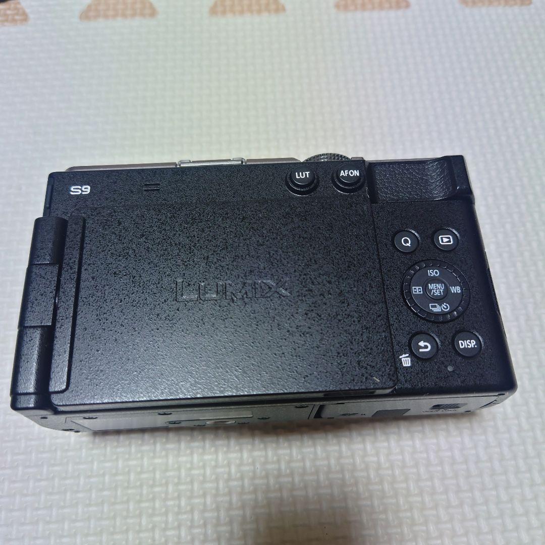 Panasonic LUMIX DC-S9-S ダークシルバー