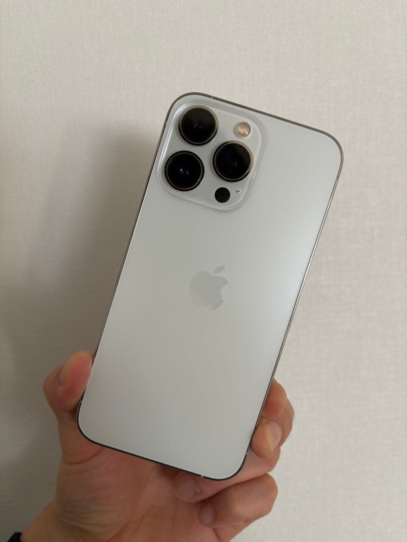 【美品】iPhone13pro ホワイト