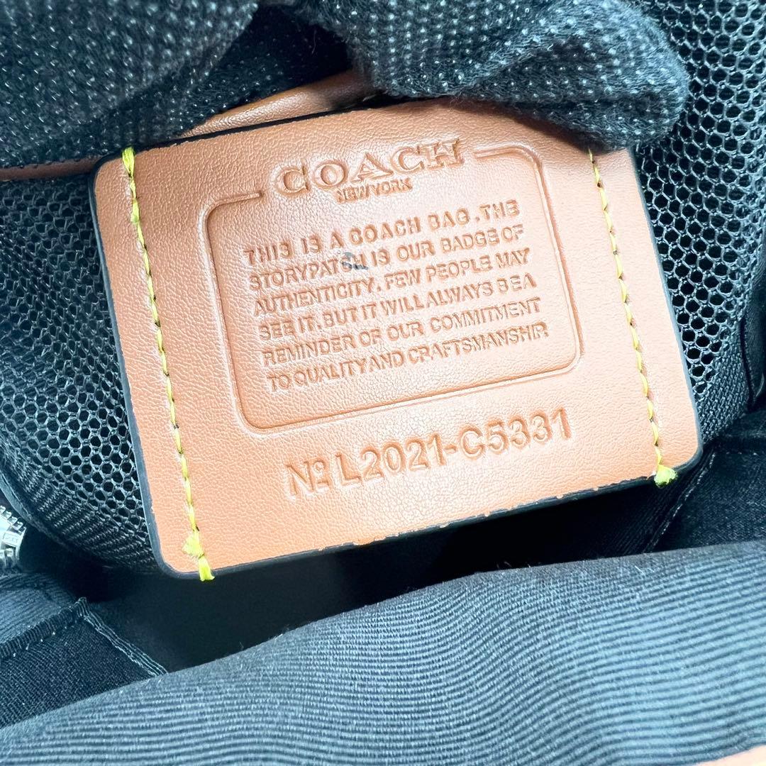 ほぼ未使用✨コーチ　ボディバッグ　ゴッサム　シボ革　ブラック　現行　C5331