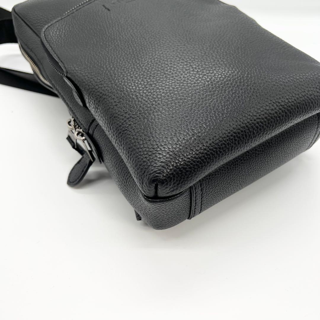 ほぼ未使用✨コーチ　ボディバッグ　ゴッサム　シボ革　ブラック　現行　C5331