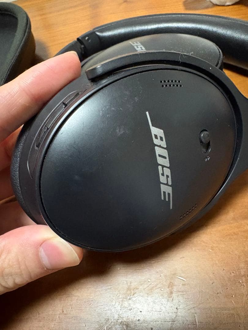 BOSE ワイヤレスヘッドホン (ノイキャン付き)