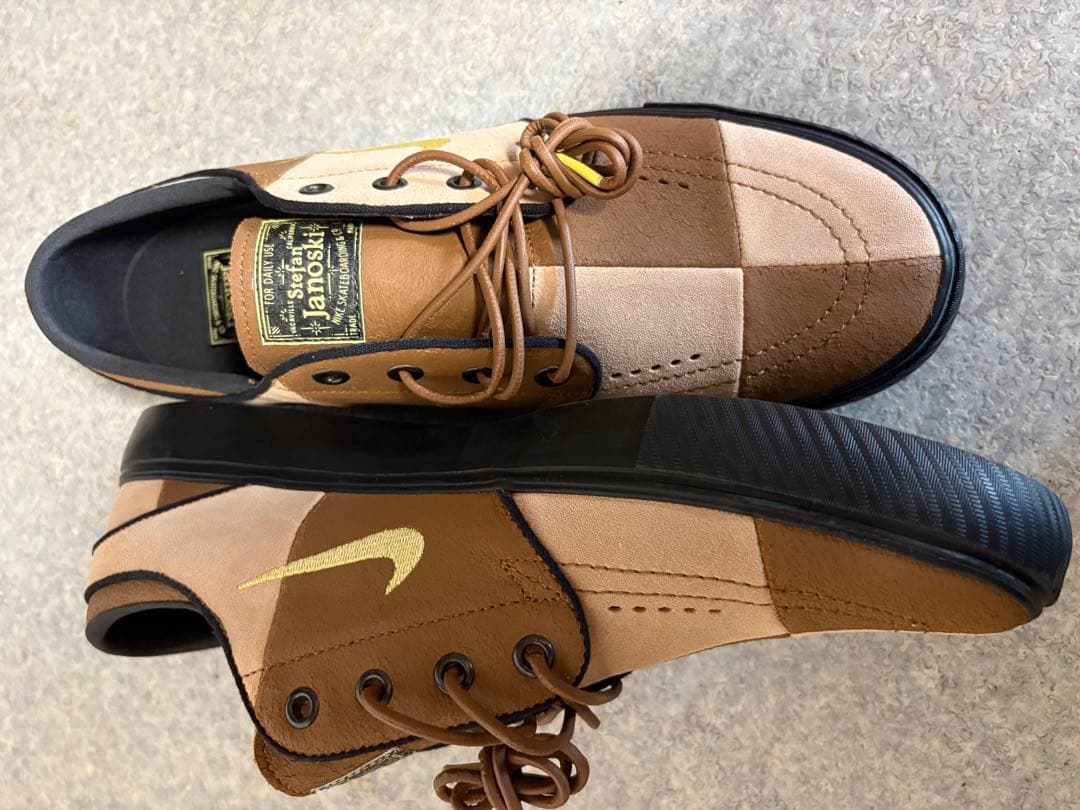 靴 NIKE SB ZOOM JANOSKI OG+ PREMIUM