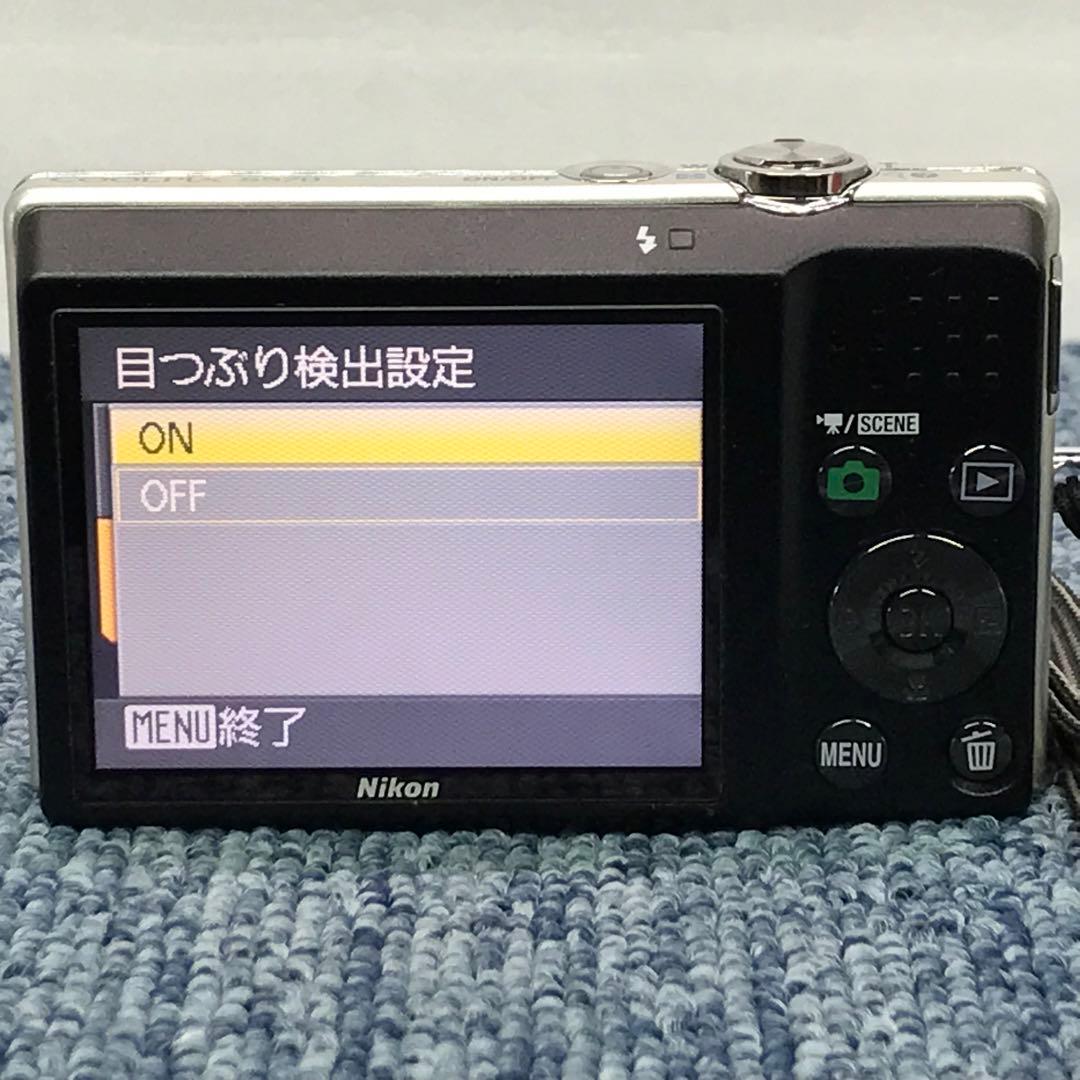 美品Nikon COOLPIX S570 シルバー