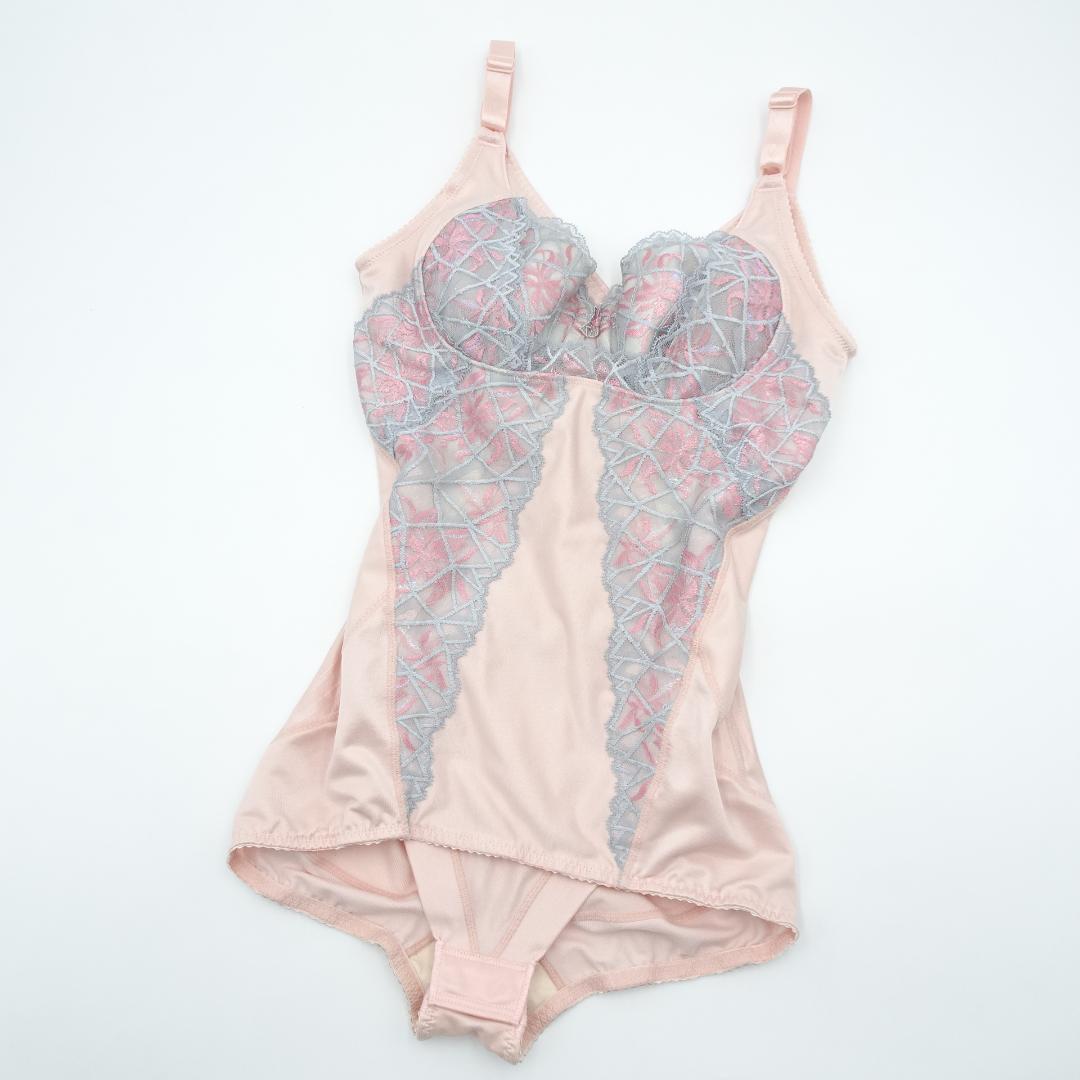 マルコ　カーヴィシャスカレス　ボディスーツ　ピンク　B70M　未使用品